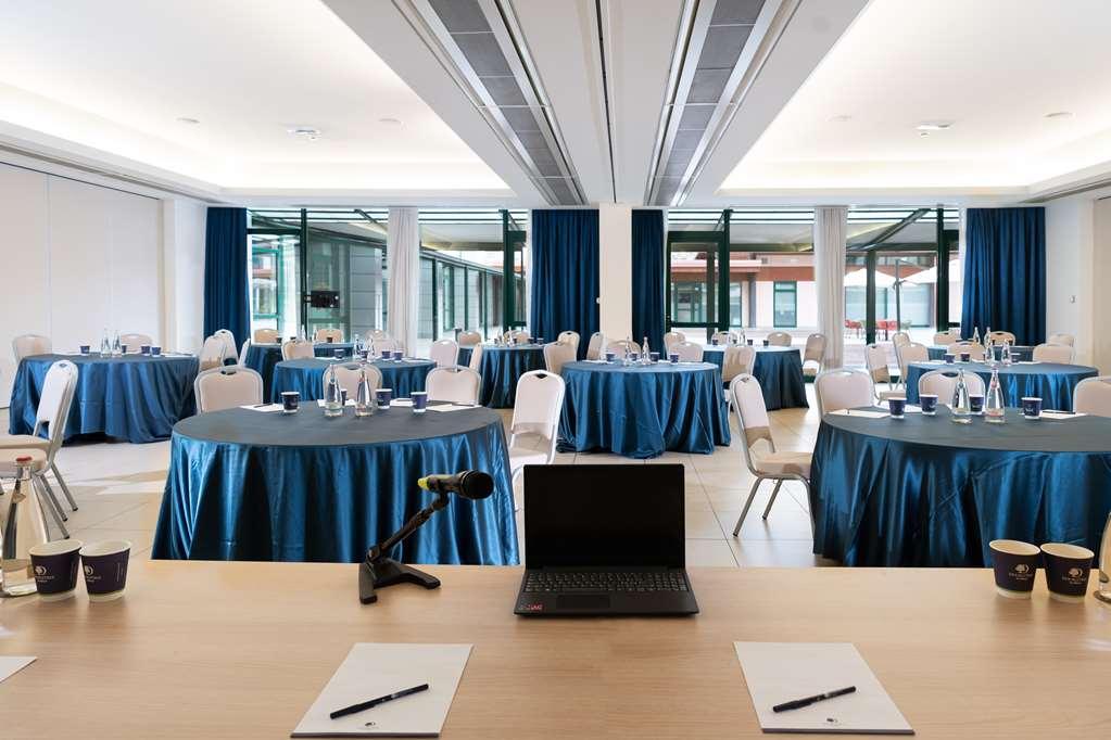 מלון Doubletree By Hilton Milan Malpensa Solbiate Olona מתקנים תמונה