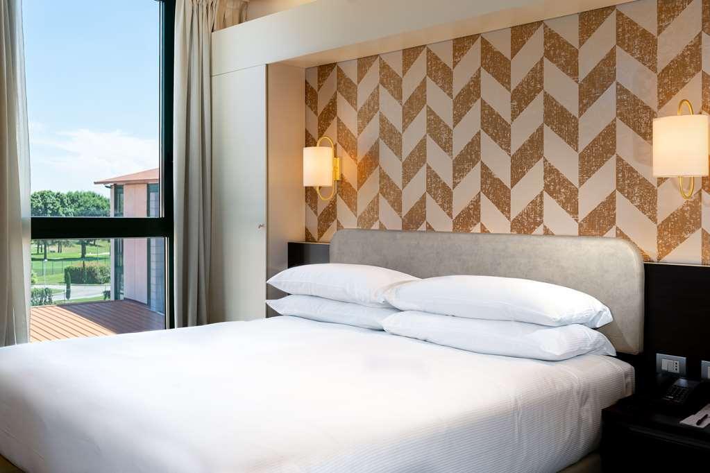 מלון Doubletree By Hilton Milan Malpensa Solbiate Olona חדר תמונה