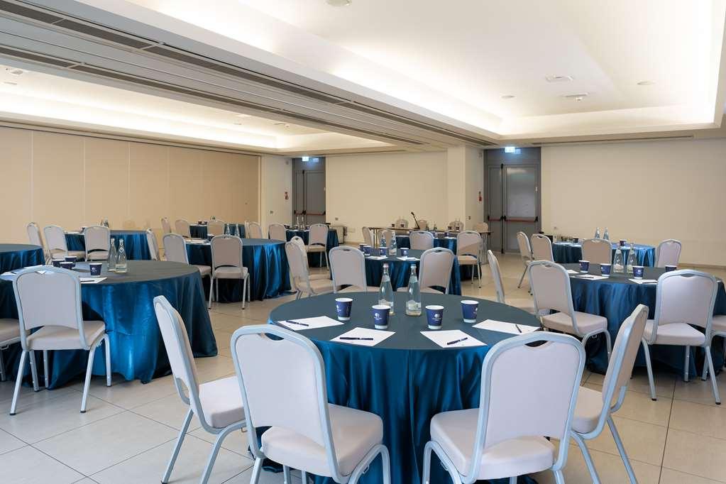 מלון Doubletree By Hilton Milan Malpensa Solbiate Olona מתקנים תמונה