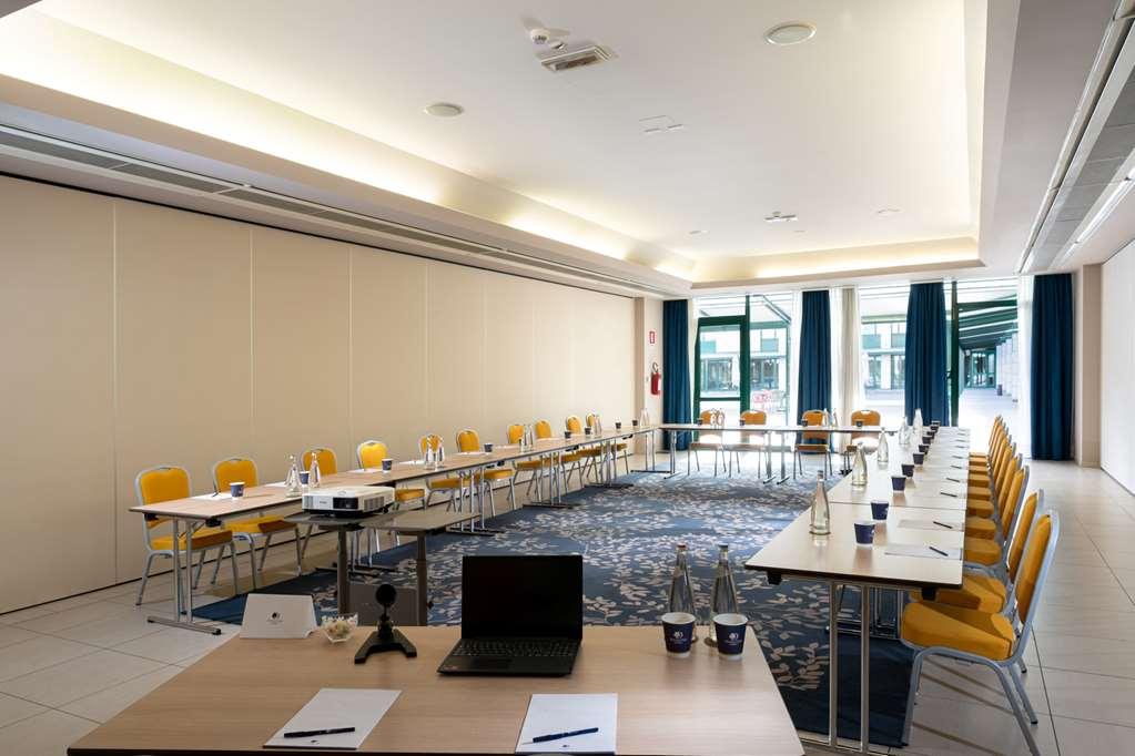 מלון Doubletree By Hilton Milan Malpensa Solbiate Olona מתקנים תמונה