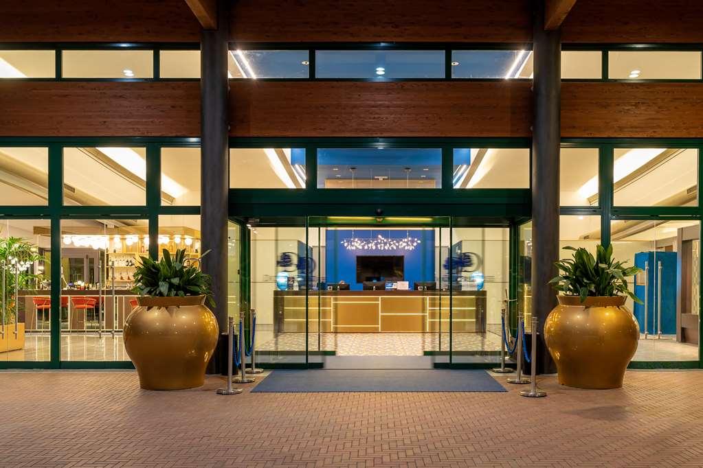 מלון Doubletree By Hilton Milan Malpensa Solbiate Olona מראה חיצוני תמונה